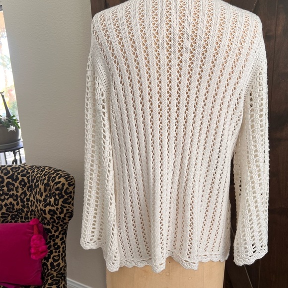 White crocheted cardigan with bell sleeves. Size S - Picture 6 of 10
